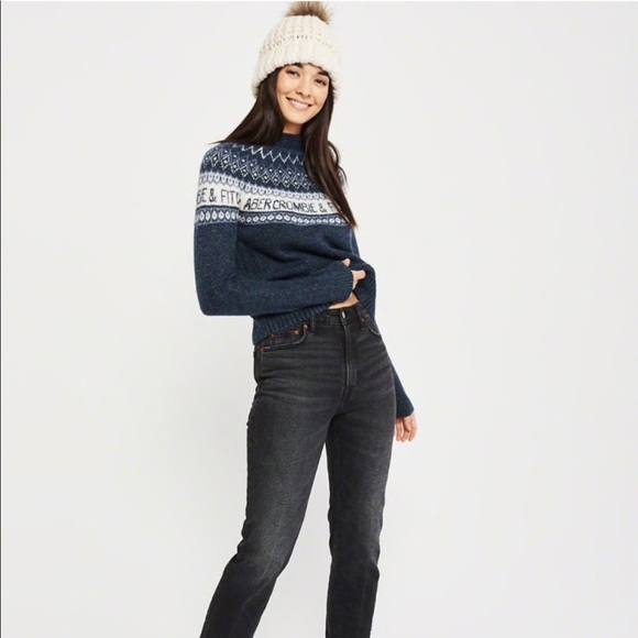 ‼️DELETING SOON‼️ Mock Neck Sweater - Picture 2 of 6